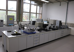 Centro para análises de materiais químicos e alimentos